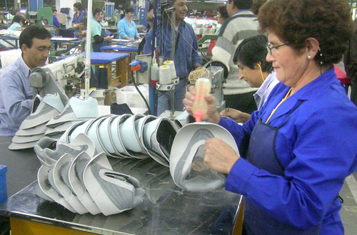 Con la producción de la linea Nike, la planta Aguilares de Alpargatas podrá volver a sus épocas de esplendor de los 70. LA GACETA / OSVALDO RIPOLL