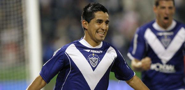 PUNTERO. Moralez no perdonó y Vélez recupera el liderazgo en el torneo Apertura. FOTO NA