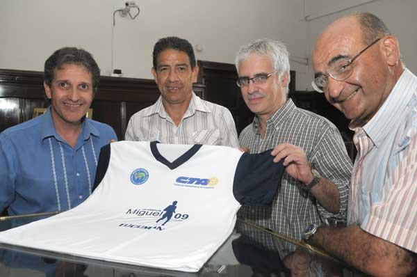 ORGANIZACION. Agliano, Juárez, Lobo Bugeau y Rubino brindaron detalles.
