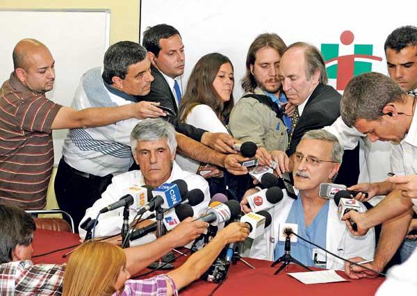 PARTE DIARIO. El cirujano Claudio Burgos explica las causas por las que 
