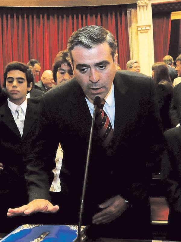 RETORNO. Con Cano, la UCR tucumana vuelve a ocupar una senaduría nacional tras 43 años. DYN