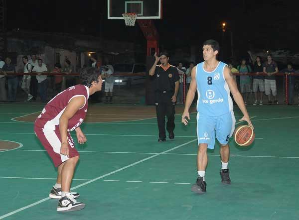 EJE DE LA VICTORIA. Fares (Alberdi) fue uno de los pocos que se destacó.