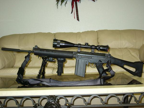 DE ELITE. El Fusil Automático Liviano es una de las principales armas del Ejército. El modelo que muestra la foto es más nuevo que el que fue robado.