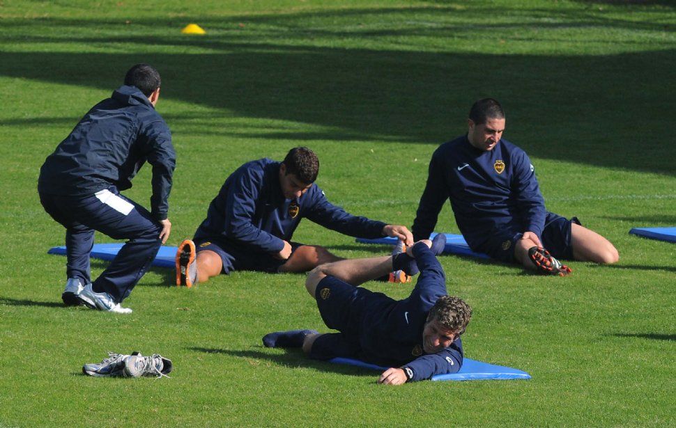 CERCA DE BATTAGLIA. Palermo volvió a entrenarse en Casa Amarilla.