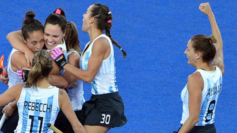 Las Leonas les ganaron a las británicas 2 a 1, y van por Las Leonas les ganaron a las británicas 2 a 1, y van por