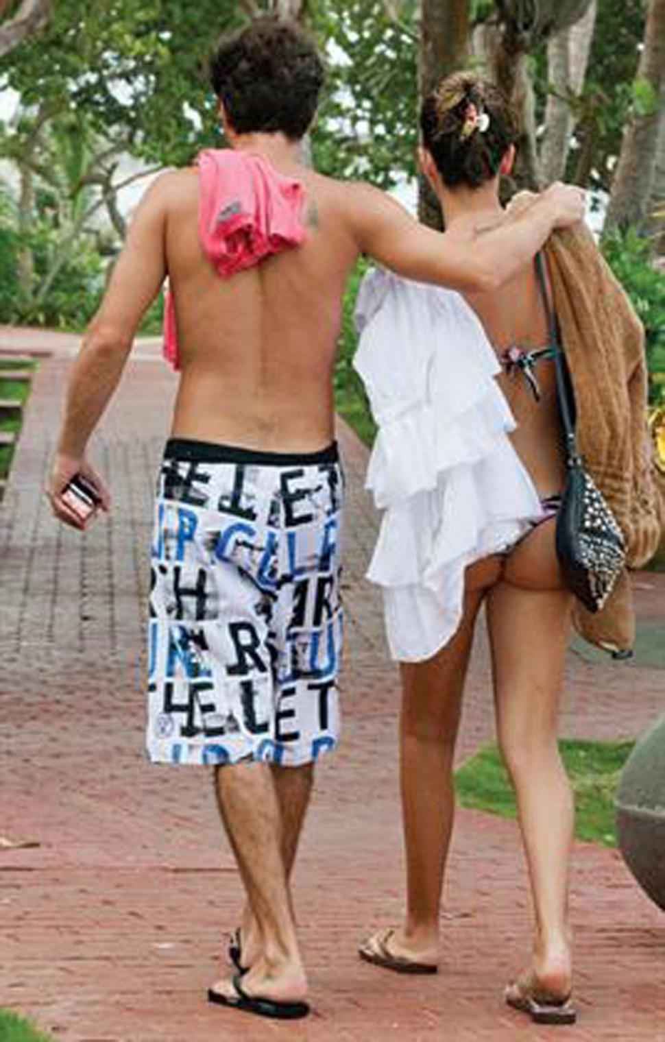 Old clothes new looks second hand fashion 5 Old clothes new looks second hand fashion 10