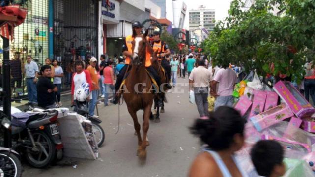 Violentos saqueos en el centro de Tucuman Ahora Violentos saqueos en el centro de Tucuman Ahora