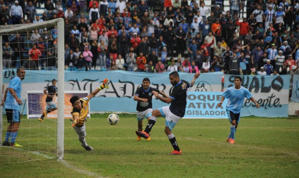 Marapa pegó primero y dejó la serie abierta ante Deportivo Aguilares - La Gaceta Tucumán