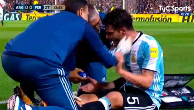 Fernando Gago se rompe los ligamentos de la rodilla