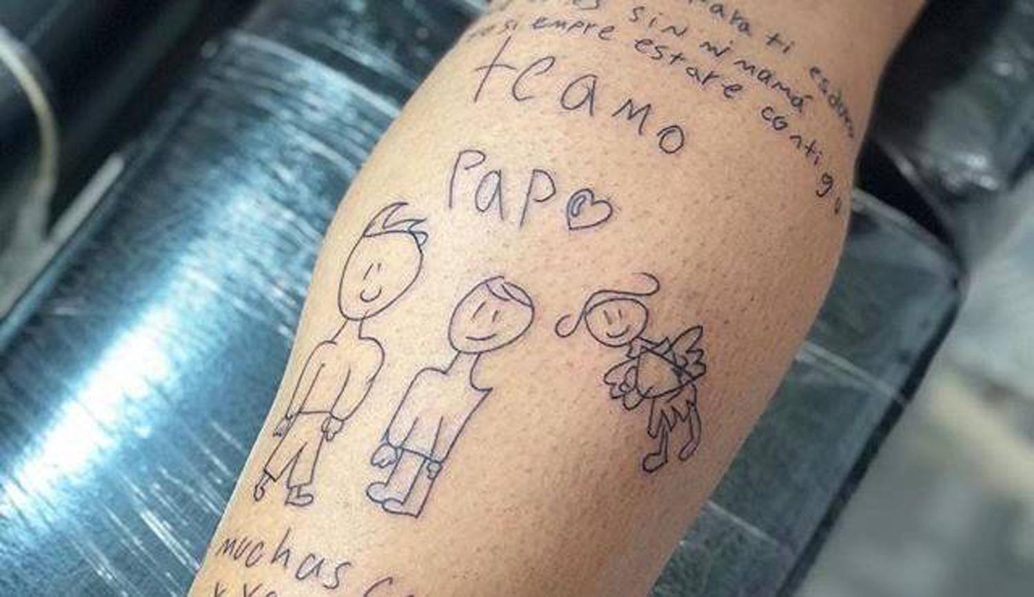Luis Delgado se tatuó conmovedora carta que le hizo su hijo Luis Delgado se tatuó conmovedora carta que le hizo su hijo