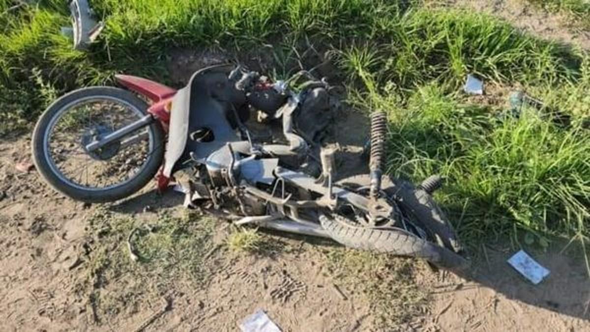 Murieron Dos Motociclistas Tras Chocar Contra Un Auto En Los Arroyo