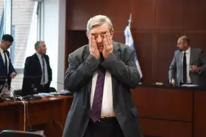 Emocionado, Lebbos pidió que de una vez por todas se sepa qué pasó con su hija