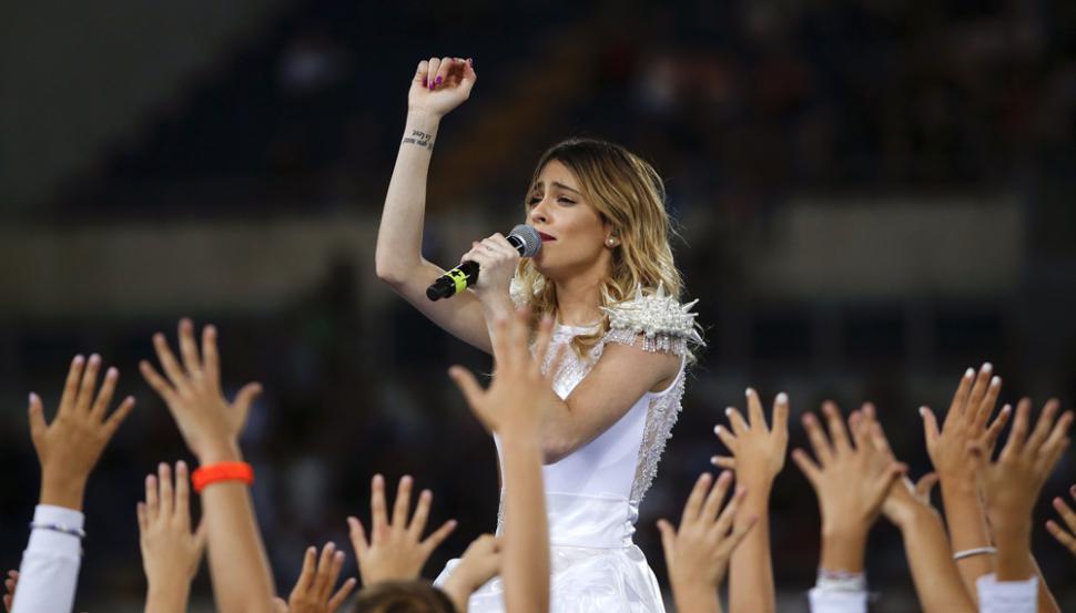 Martina Stoessel se mostró en traje de baño y revolucionó las redes sociales