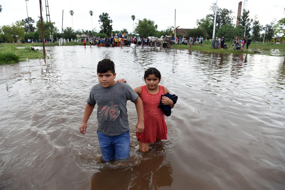 Inundaciones en Ranchillos. FOTO LA GACETA/ DIEGO ARÁOZ.
