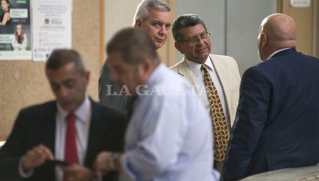 Los ex policías acusados de encubrimiento Nicolás Barrera, Hugo Sánchez y Héctor Brito. LA GACETA / FOTO DE JORGE OLMOS SGROSSO