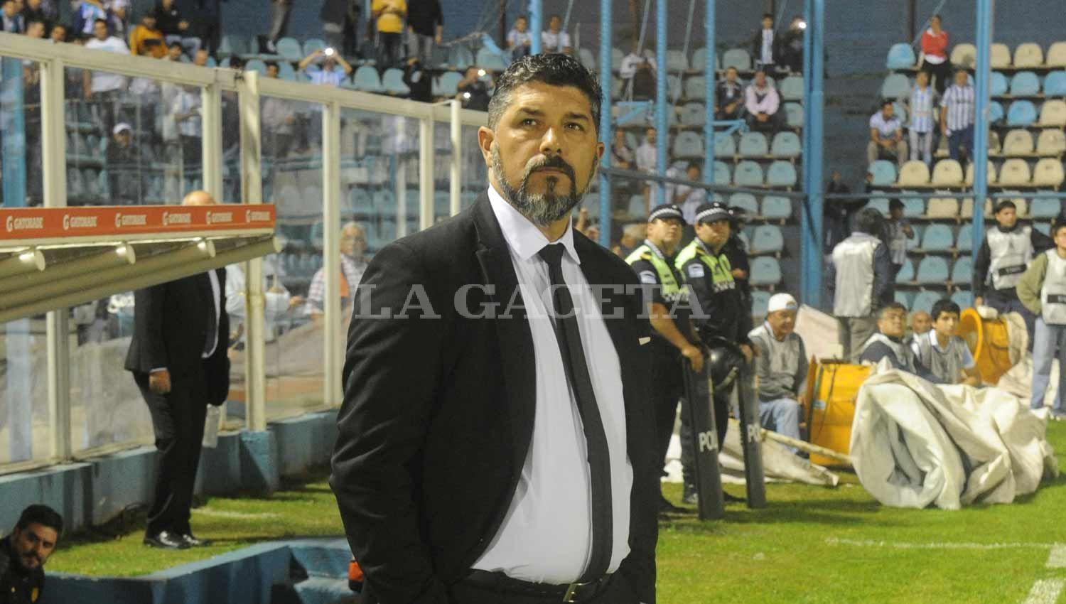 Leo Ramos, entrenador de Peñarol. LA GACETA / FOTO DE ANTONIO FERRONI