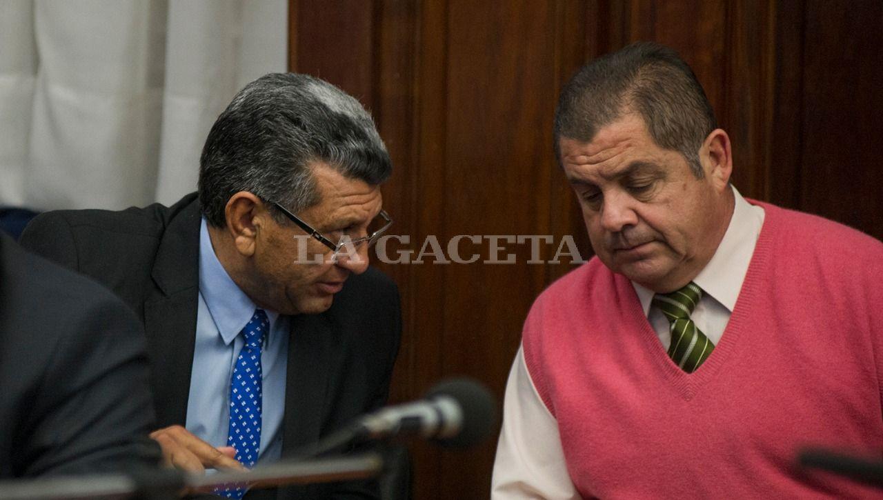 Los acusados por encubrimiento Héctor Brito y Nicolás Barrera. LA GACETA / FOTO DE JORGE OLMOS SGROSSO