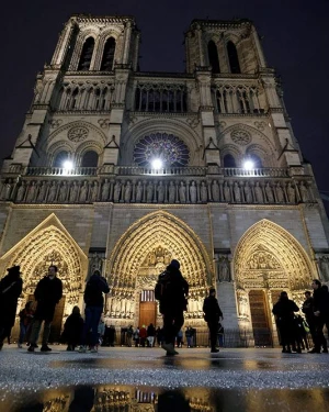 Notre Dame reabrió sus puertas cinco años después del incendio