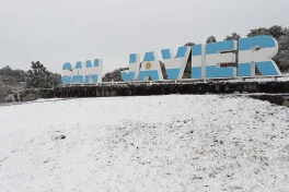 San Javier y Loma Bola amanecieron tapadas de nieve