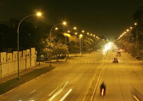 Nueva iluminación en la avenida Juan B. Justo