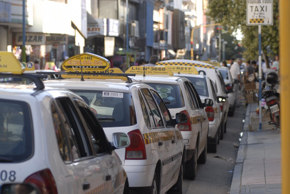 Se puede saber por la web cuánto costará el taxi - LA GACETA Tucumán
