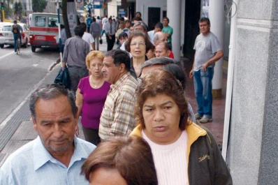 Malestar de contribuyentes por el nuevo horario en la AFIP
