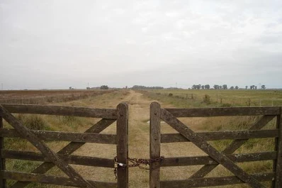 Aplican el régimen de dominio de tierras rurales