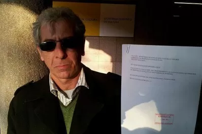 La primera denuncia por la Ley Synde