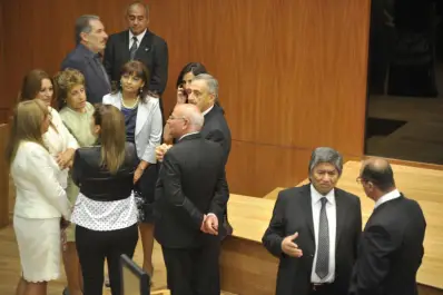 Godoy renunció ante la Junta y Palina deja la banca a su esposa