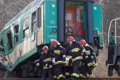 Son 15 los muertos por el choque de trenes en Polonia
