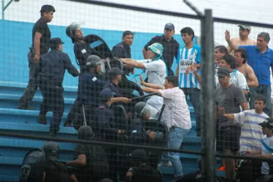 Los hinchas decanos no la pasaron bien en Jujuy