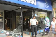 Destrozaron la vidriera de Barbieri y se llevaron electrodomésticos