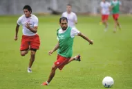 El santo quiere sacarse una espina