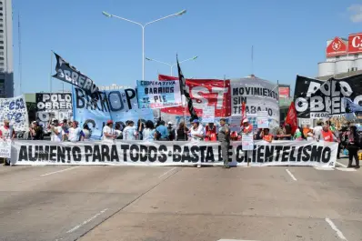 Garré acusó a piqueteros de desestabilizadores