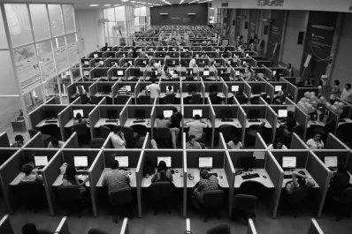 Alperovich justificó subsidios a call center
