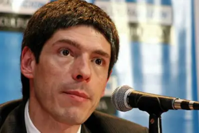 Abal Medina: Quieren que hablemos más para que gobernemos menos