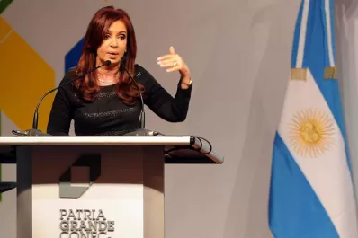 Me siento muy orgullosa de Perú, dijo Cristina luego de que negaron la llegada de un buque inglés