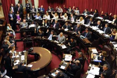 Senado dio media sanción al traspaso de subtes y colectivos a la Ciudad de Buenos Aires