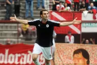 Estudiantes ganó y llegó a la cima del Clausura