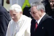 El papa Benedicto XVI llegó a Cuba y señaló que la isla avanzará con sus reformas