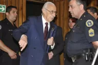 Videla se durmió durante el juicio por robo de bebés y recibió un reto del tribunal