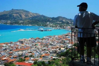En la isla de los ciegos estafaron el Gobierno griego