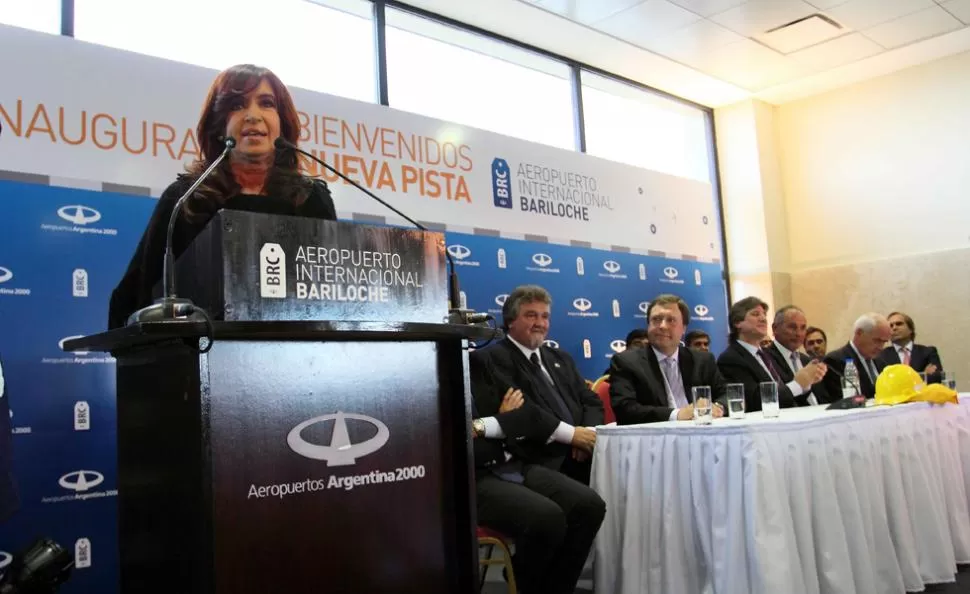 SIN VUELTAS. La Presidenta dijo que le llama poderosamente la atención lo ocurrido en la embajada británica 