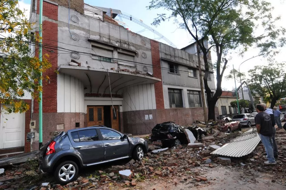 El Temporal En Buenos Aires Dejó 14 Muertos E Incontables Destrozos 1586