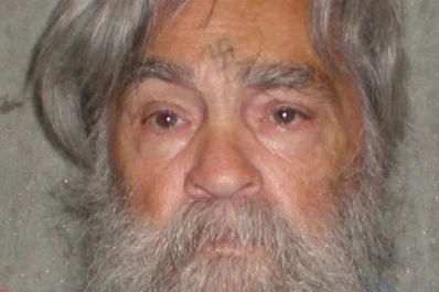 Revelan nuevas fotos de Charles Manson