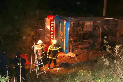 Desbarrancó un colectivo y causó la muerte de 11 personas