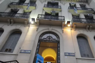Ivisa tuvo ayuda de la Caja para dar shows