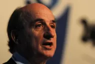 El presidente de Repsol-YPF busca apoyos dentro del Gobierno