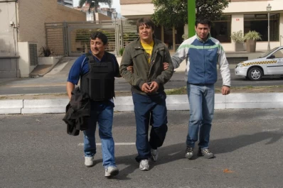Detienen a Chichilo Acevedo y lo acusan de disparar contra una casa