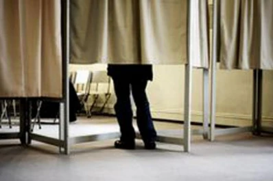 Con estrictas regulaciones, se lanza la campaña por la Presidencia en Francia
